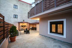 Oiti Mountain Apartments