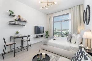 Free housekeeping visits during your stay - StayShort - Chic Studio in Laya Heights Perfect for 2