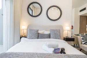 Free housekeeping visits during your stay - StayShort - Chic Studio in Laya Heights Perfect for 2