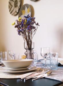 Pelekas Sea View, Kaizer throne, Lalis House