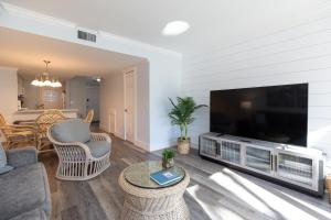 48 Hilton Head Cabanas