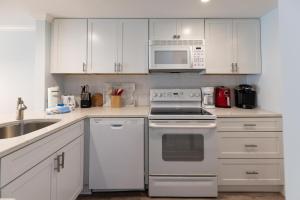 48 Hilton Head Cabanas