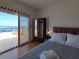 Stargaze Apartment with Sea View by MindYourVilla