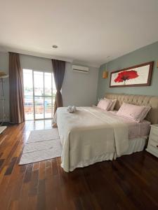 Suíte ampla e confortável 2