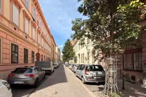 Central- Quiet - Comfy