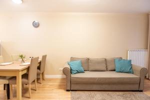 Comfy - Modern - Downtown - AC