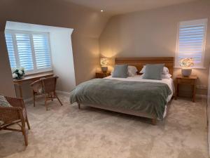 Coastal Comfort for 6 Felpham Beach
