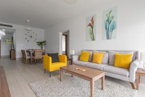 3 Bedroom Beach Access Balcony Condo - Suite Vista