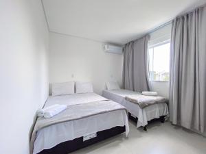 Apto em condomínio frete a paria do Mutá (atravessou a rua ta na praia)