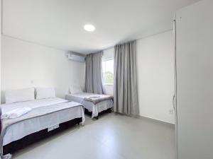 Apto em condomínio frete a paria do Mutá (atravessou a rua ta na praia)