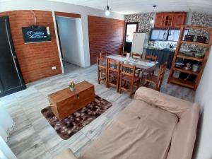 CASA CHALET con PARQUE