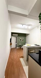 Apto Moderno, Copacabana 2 Minutos da Praia no Posto 6