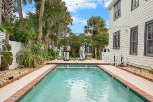 Be A Nomad - Pool Access Studio Apartment - Jacksonville Beach Couples