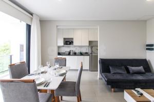 Cozy apartment close to Shopping del Sol