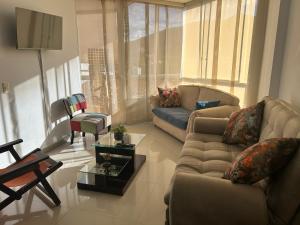 Apartamento amplio con piscina, hermosa vista a la ciudad de San Gil