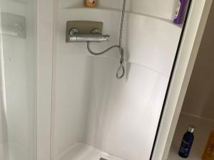 Mobil home avec Terrasse - 4 personnes - Coffre-fort - API-1-52-1433