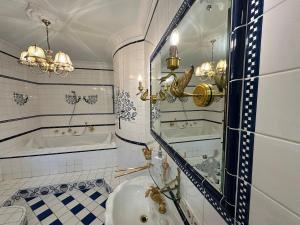 HONOR - Extravagance