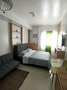 Grand Residences Newly Renovated Studio Unit - Walking distance to IT Park