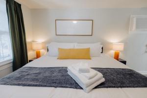 Centrally Located King Bed Midtown Liberty 2695 UP