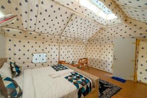 desert Galaxy Camp family Luxury Camp