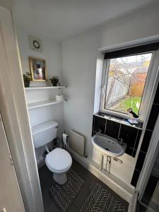 The Teal House - Sleeps 6