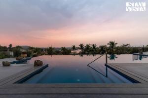 StayVista at SeaEra The Retreat with Infinity Pool, Jacuzzi