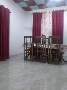 Roshan House