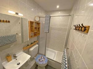 FeWo Nordlicht direkt am Strand mit Meerblick und eingez Garten