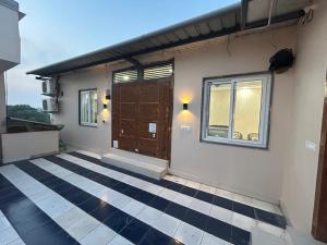 The Crown Jewel Private Rooftop & Luxury Lounge