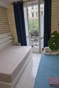 Korean Style Minbak Number Two PARIS