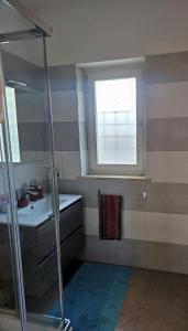 Appartamento indipendente con giardino privato, Tor Vergata vicino Metro C