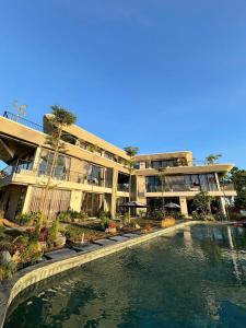 LAMY River Mansion