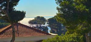 T2 Vue Mer, plage 300m Gd Terrasse Cosy & Moderne