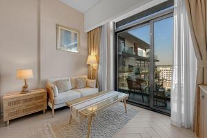 Waves - Boho Style Chic Studio With Balcony in JVC