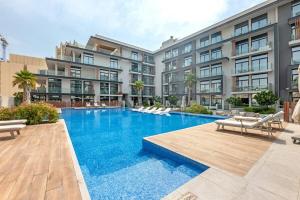 Waves - Boho Style Chic Studio With Balcony in JVC