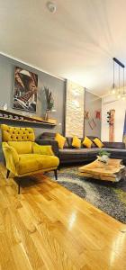 Lux Kalina freе parkig