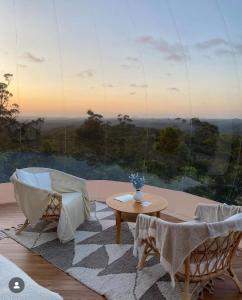 Romantic Stargazing Retreat - Beyond Bubbles