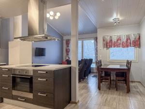 Kotomänty 4, Rukan luonnon keskellä - Sauna, WiFi, sisältää siivouksen