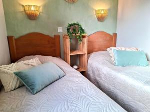 T4 à la campagne - piscine chauffée - jacuzzi - internet - parking - Idéal familles & pros