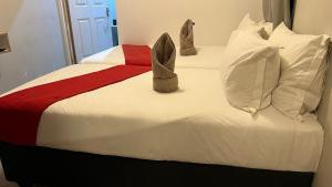 Khwai Moremi Vacation Cottages