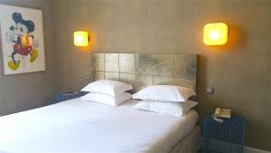 Hotels Hotel L'orque Bleue : photos des chambres