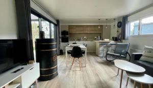 Comfortable ecolodge with heated swimming pool and jacuzzi openyear round