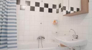 Cozy 1BR Suited for Extended Comfort