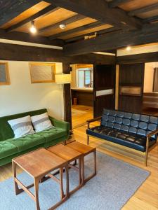 나카노조 麻の里の宿asanone。岩櫃山に佇む1日1組限定の古民家一棟貸し宿。 3성급 숙소 객실