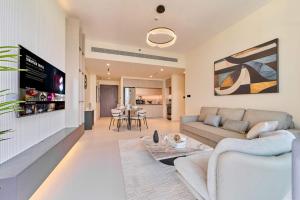 Modern 1BR with Palm View Dubai Harbour