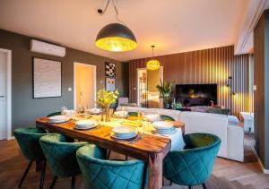 Luxurious 3-Bedroom Apartment in Central Prague