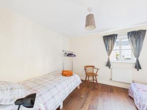 Ebley Canalside Townhouse convenient for Cheltenham Races