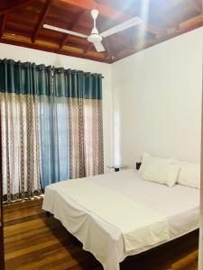 Villa Cinnamon Wave