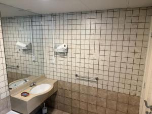 Studio Room with Private Bathroom & kitchen