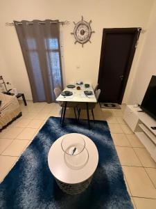 Modern 1BR in JVC, 2 Baths, Pool & Gym, Fully Equipped Kitchen